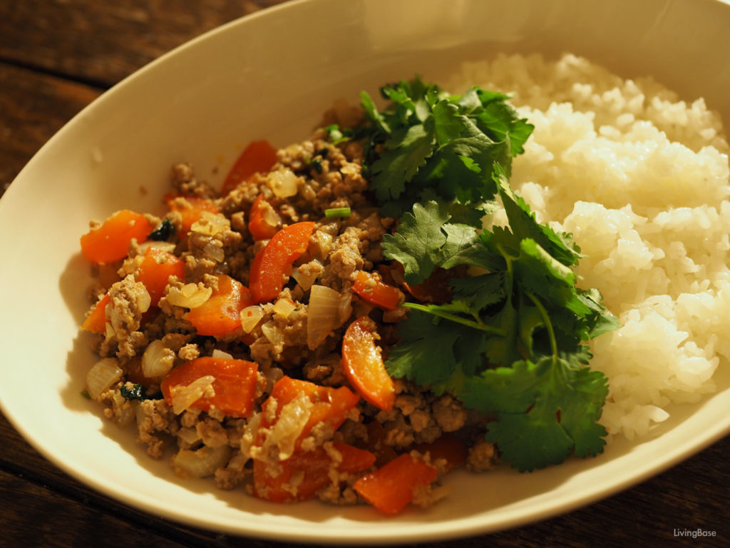 ガパオライスをパクチーで作る全力レシピ！【ガパオ風パクチーライス】