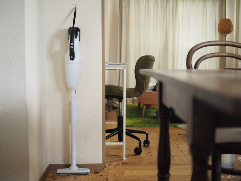マキタのコードレス掃除機CL141FDZW使用レビュー！【部屋が広くなる】
